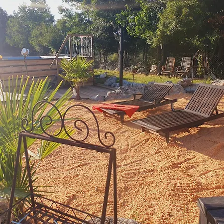 אתר קמפינג Uebernachtung In Unserem Wohnwagen Gračac