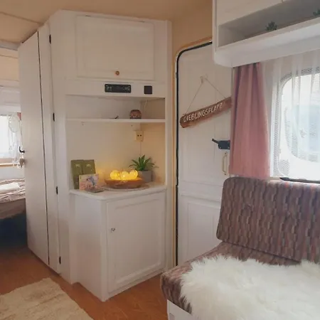 אתר קמפינג Uebernachtung In Unserem Wohnwagen Gračac